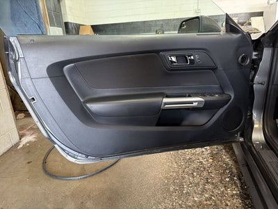 2015 Ford Mustang V6