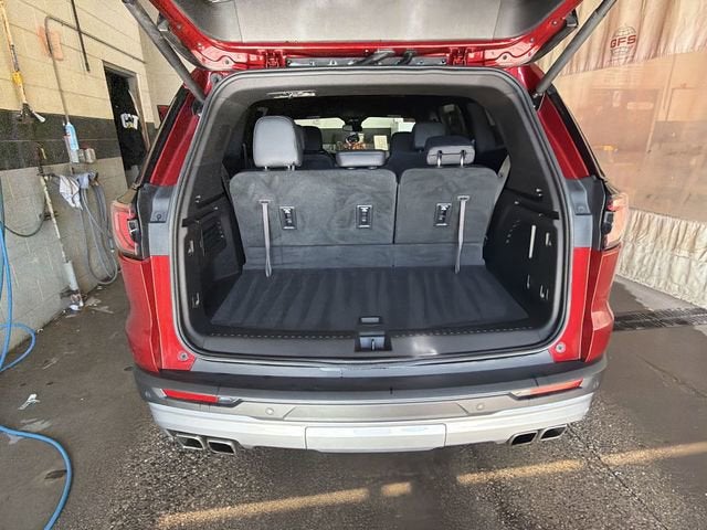 2024 GMC Acadia Elevation