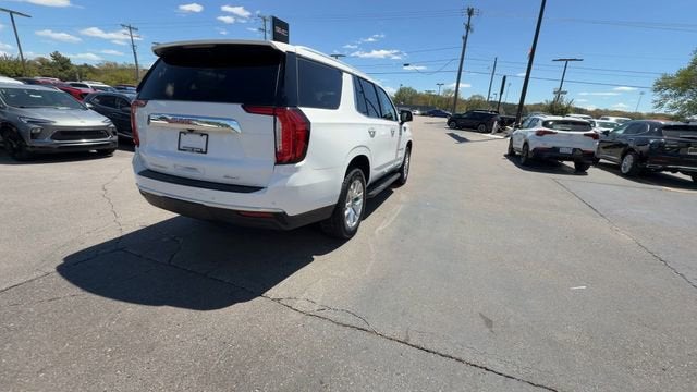 2023 GMC Yukon SLT