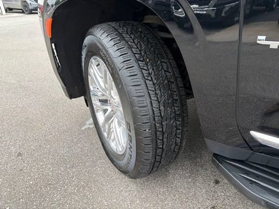 2023 GMC Yukon SLT