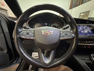 2021 Cadillac XT4 Premium Luxury