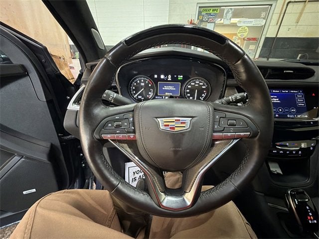 2025 Cadillac XT6 Premium Luxury