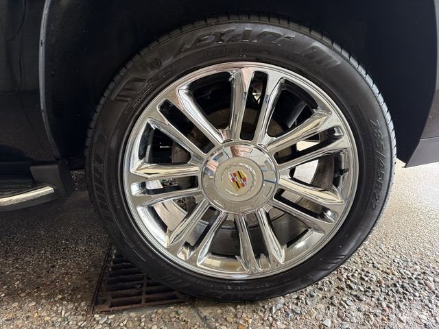 2016 Cadillac Escalade Luxury Collection