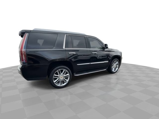 2016 Cadillac Escalade Luxury Collection