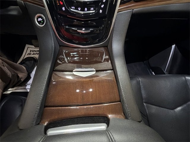 2018 Cadillac Escalade Luxury