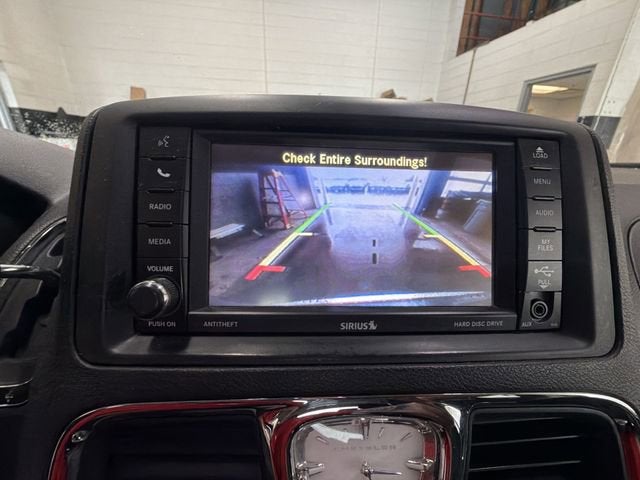 2014 Chrysler Town & Country Touring