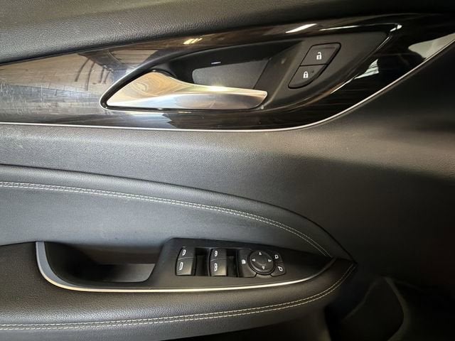 2018 Buick Regal Sportback Essence