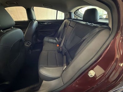 2018 Buick Regal Sportback Essence