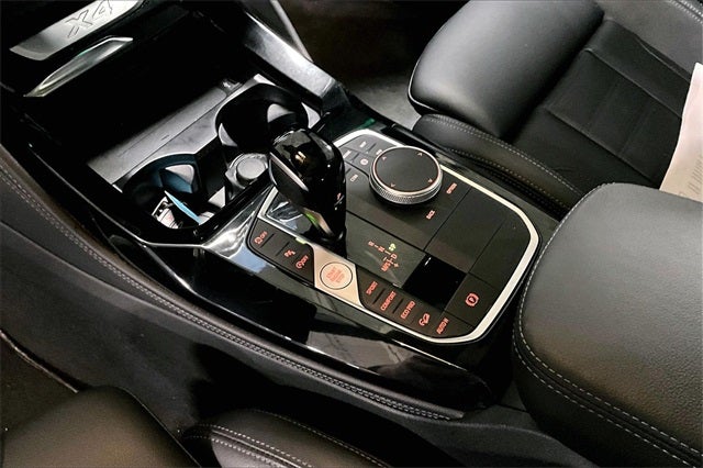 2023 BMW X4 xDrive30i