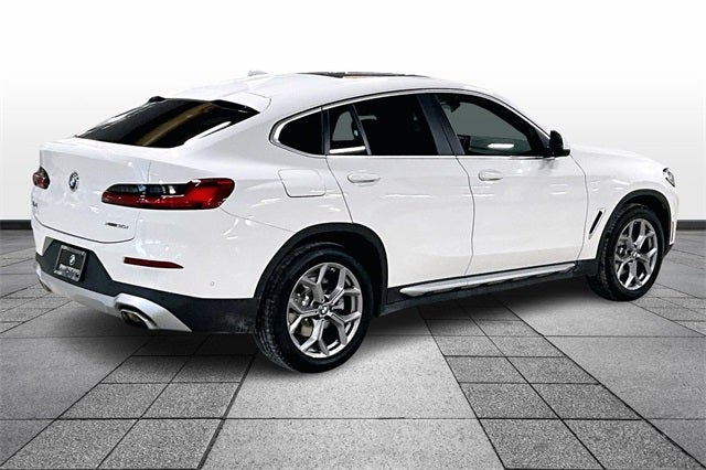 2023 BMW X4 xDrive30i
