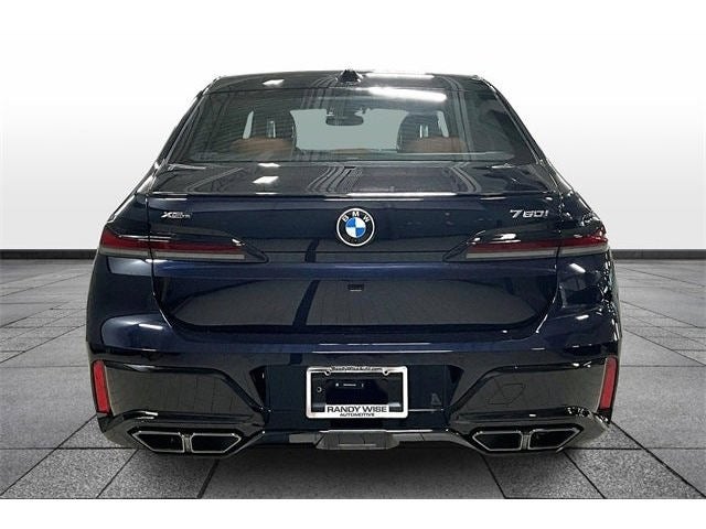 2025 BMW 7 Series 760i xDrive M Sport Professional