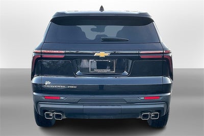 2024 Chevrolet Traverse LS
