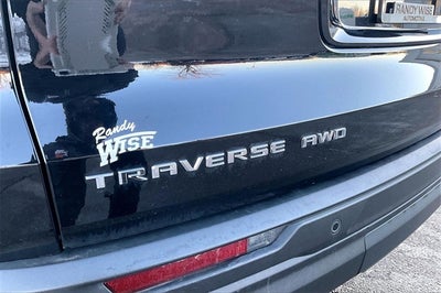 2024 Chevrolet Traverse LS