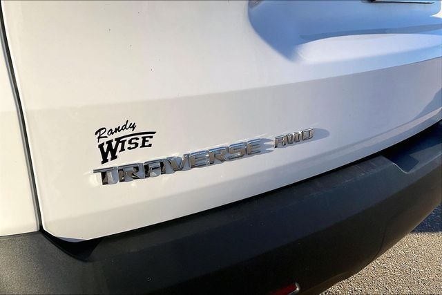 2023 Chevrolet Traverse LT Leather