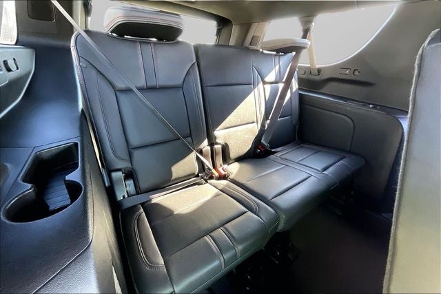 2024 Chevrolet Suburban RST