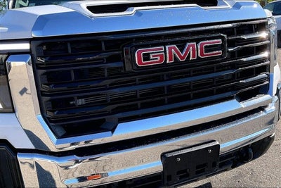 2024 GMC Sierra 2500HD Pro