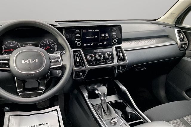 2022 Kia Sorento LX