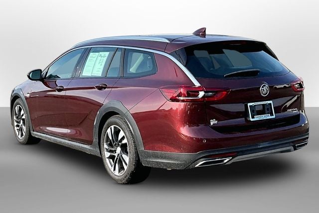 2019 Buick Regal TourX Essence