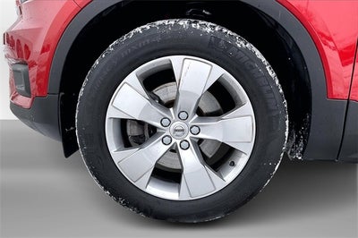 2021 Volvo XC40 Momentum