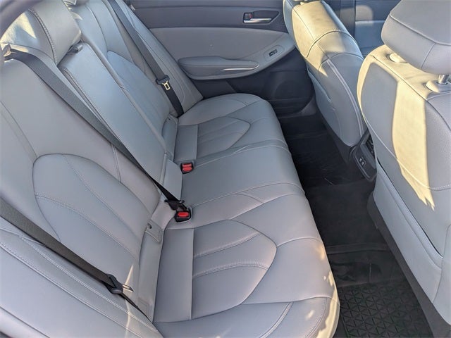 2019 Toyota AVALON HYBRID XLE Plus