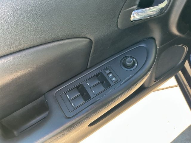2011 Chrysler 200 Limited