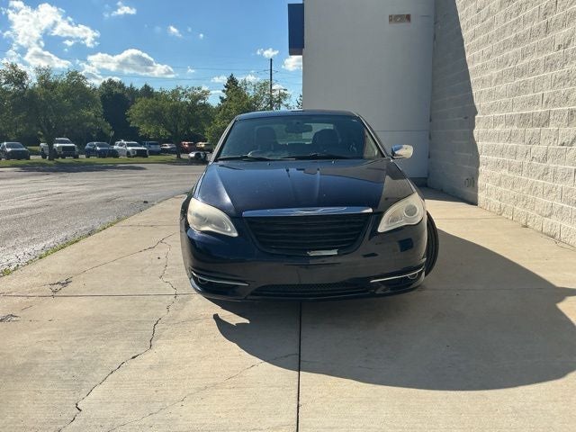 2011 Chrysler 200 Limited