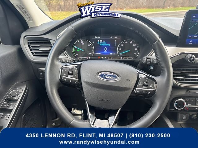 2022 Ford Escape Hybrid SE