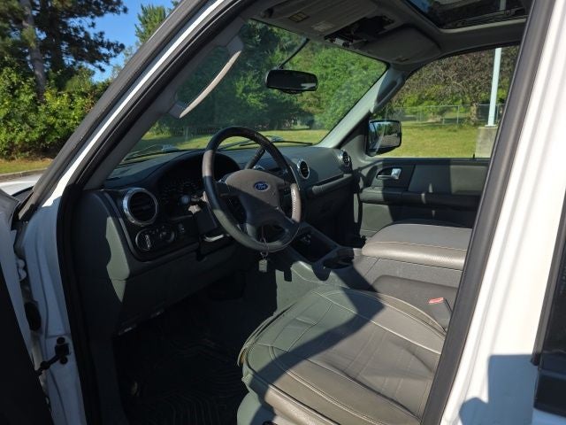 2003 Ford Expedition XLT