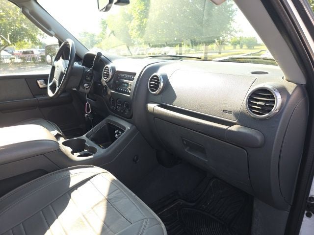 2003 Ford Expedition XLT