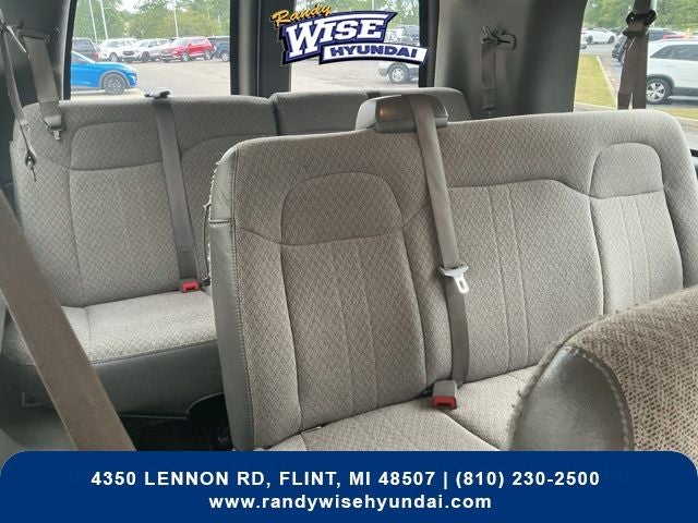 2017 Chevrolet Express 3500 LT Passenger