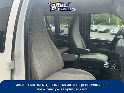2017 Chevrolet Express 3500 LT Passenger