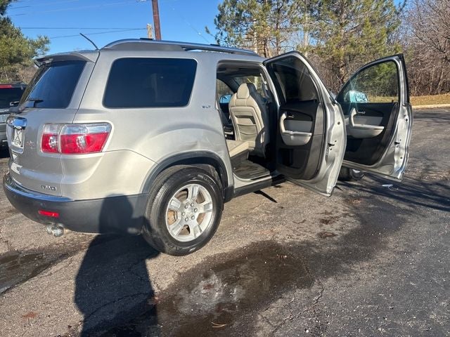 2007 GMC Acadia SLT-1 8 Passenger
