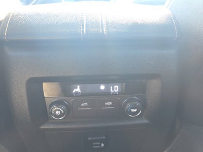 2018 Chevrolet Traverse LT Cloth w/1LT