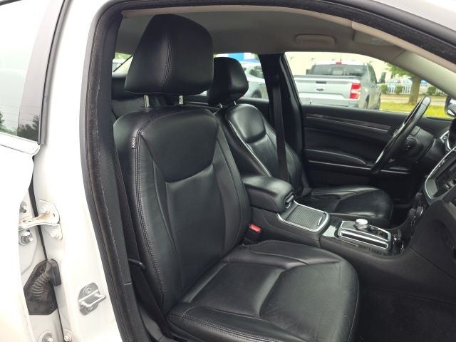 2019 Chrysler 300 Touring