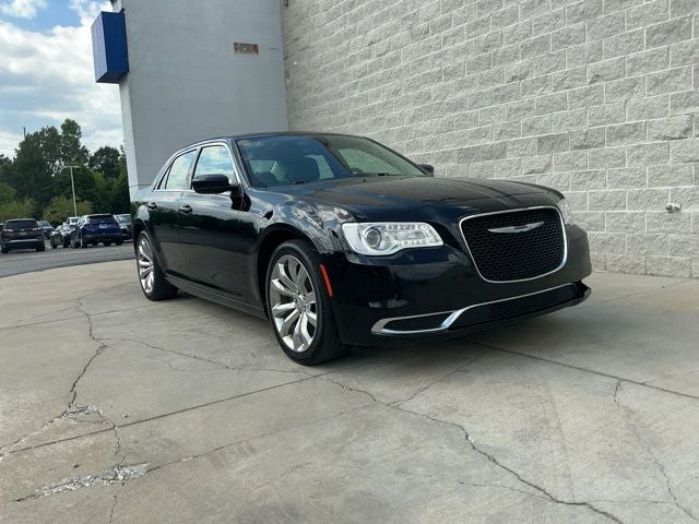 2017 Chrysler 300 Limited