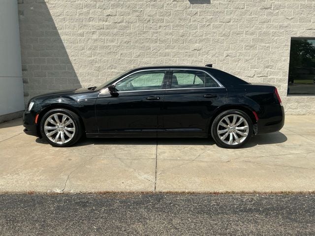 2017 Chrysler 300 Limited