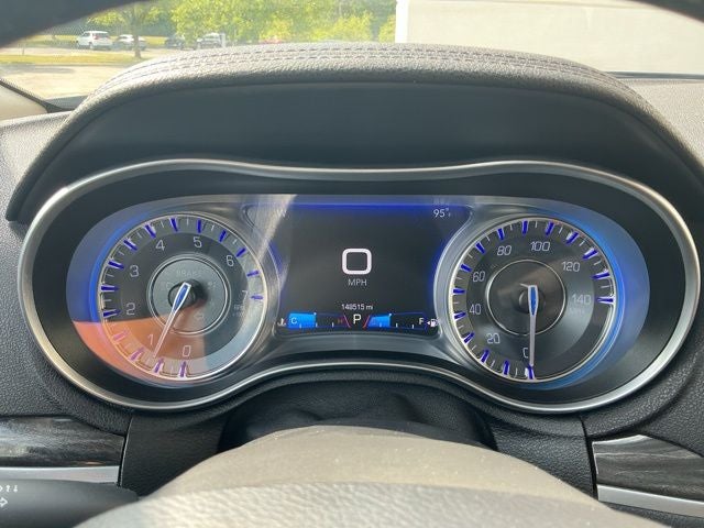 2017 Chrysler 300 Limited