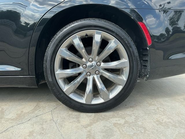 2017 Chrysler 300 Limited
