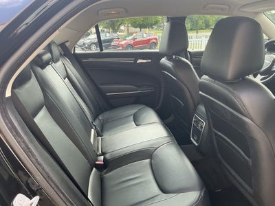2017 Chrysler 300 Limited