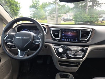 2017 Chrysler Pacifica Touring L
