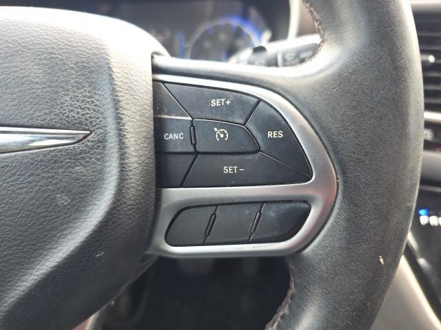 2017 Chrysler Pacifica Touring L