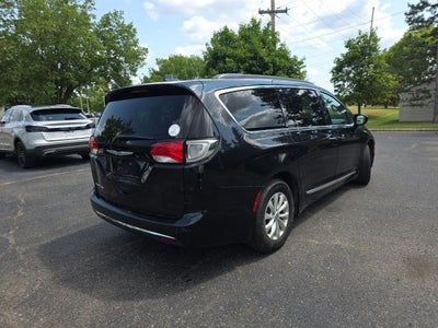2017 Chrysler Pacifica Touring L