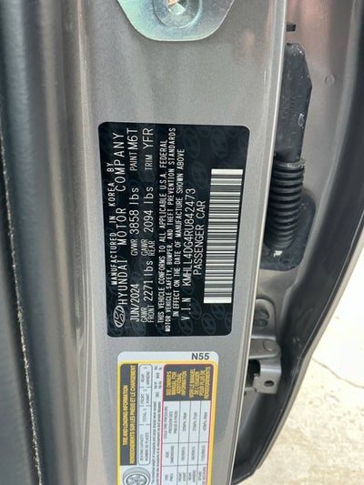 2024 Hyundai Elantra SE