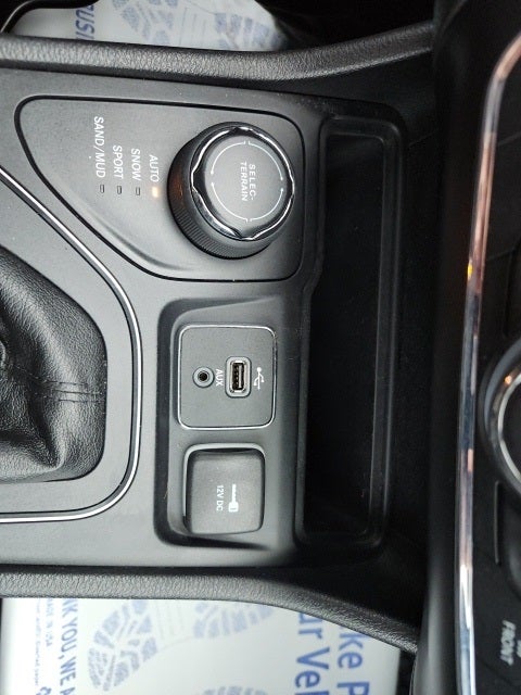 2019 Jeep Cherokee Sport