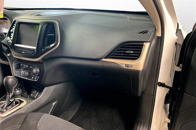 2016 Jeep Cherokee Altitude