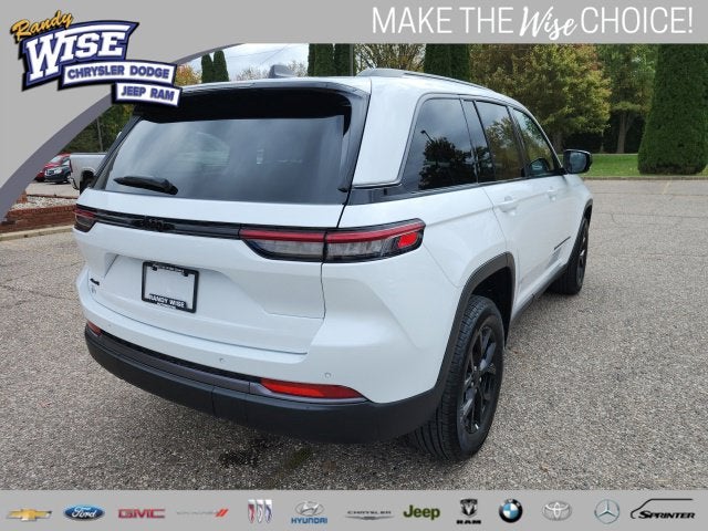 2026 Jeep Grand Cherokee Altitude