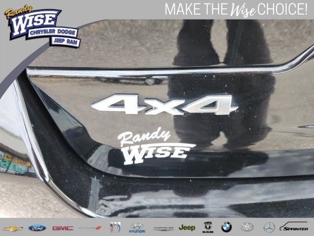 2022 Jeep Grand Cherokee Summit