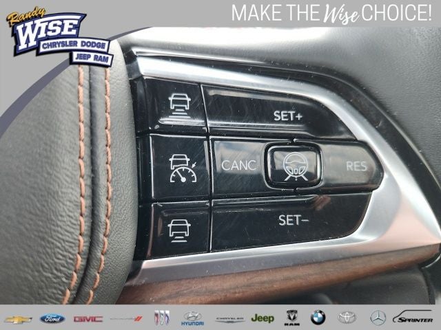 2022 Jeep Grand Cherokee Summit