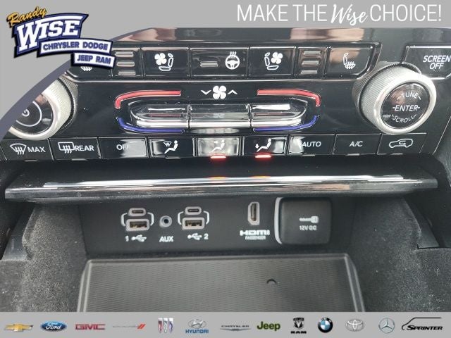 2022 Jeep Grand Cherokee Summit