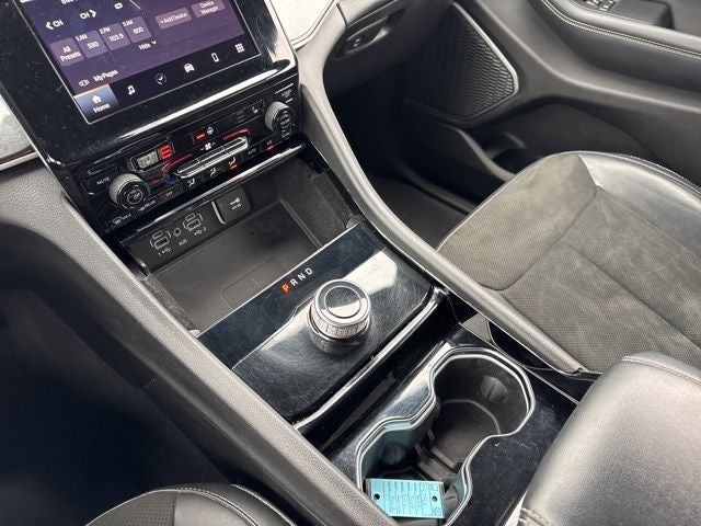 2022 Jeep Grand Cherokee L Altitude